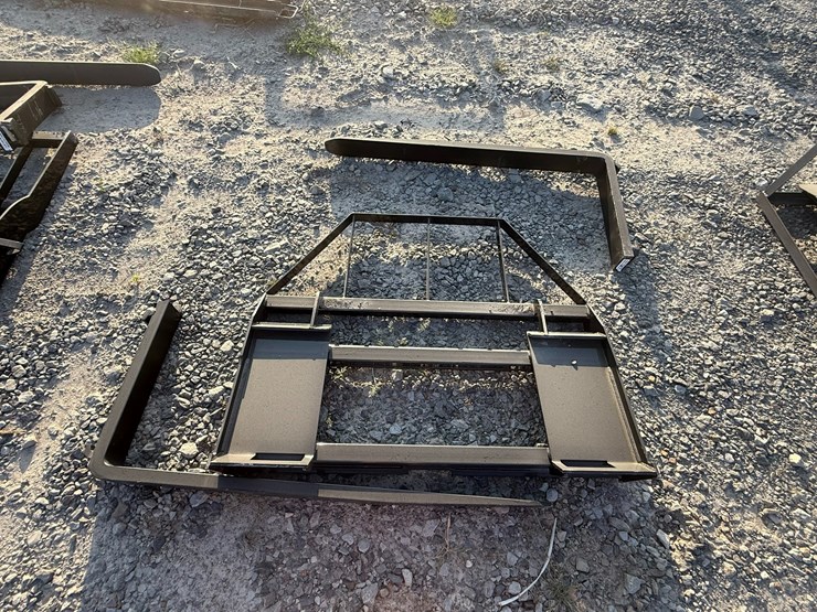 #2066-•-unused-mower-king-sa-58"-skid-steer-forks-inv#:-25099-image-2