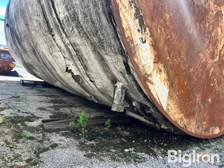 15,000-gallon-(approx.)-steel-liquid-feed-storage-tank-image-18