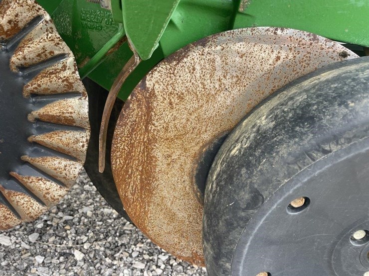 2012-john-deere-1790-image-10