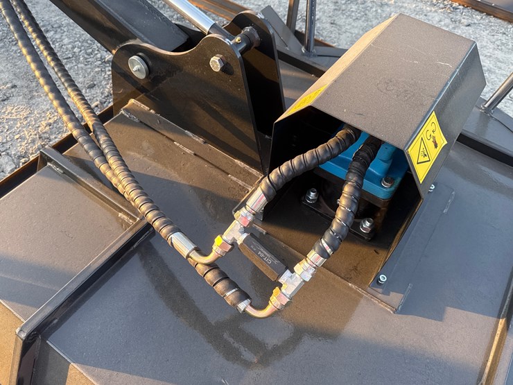 #2056-•-unused-top-cat-bdrc-77"-skid-steer-front-mount-cutter-bdrc25052602minv#:-25069-image-6