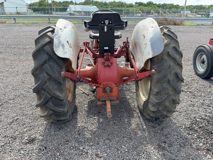 ford-tractor-image-10