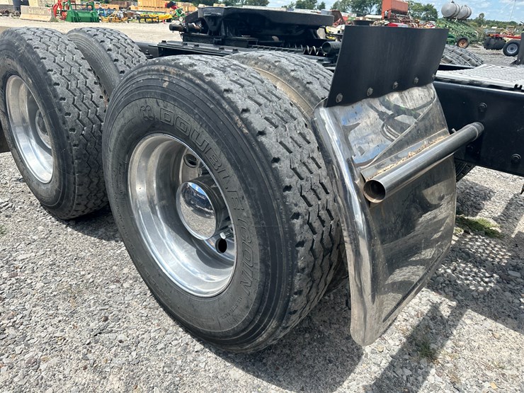 2001-caterpillar-c11-image-10