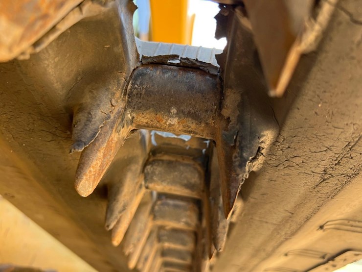 2019-caterpillar-259d-image-16
