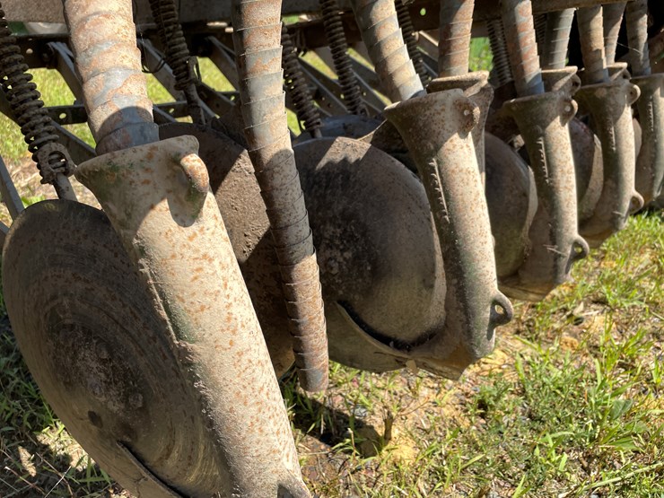 john-deere-10-image-15