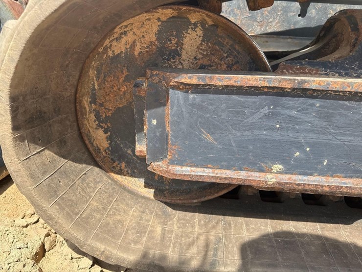 2019-bobcat-t770-image-11
