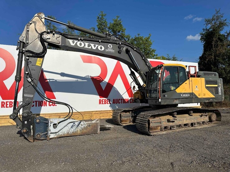 2019-volvo-ec350-excavator-image-2