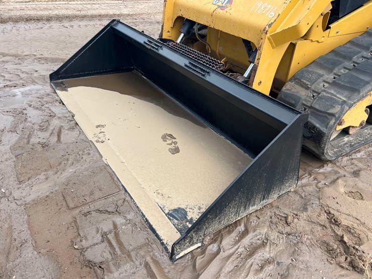 2021-caterpillar-279d3-image-8