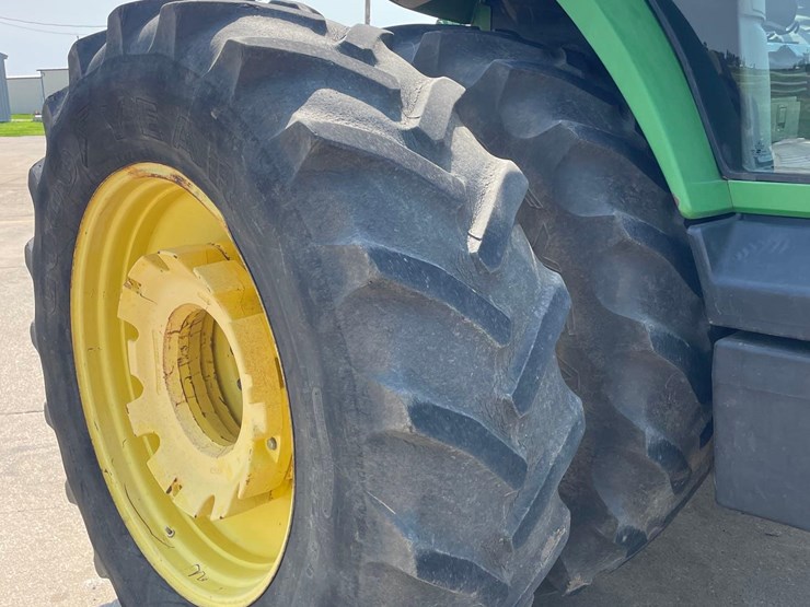 john-deere-8400-image-14
