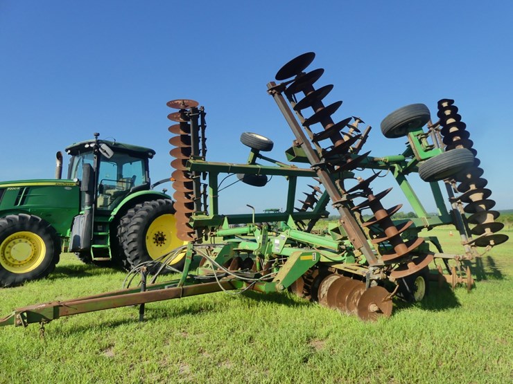 john-deere-637-image-2