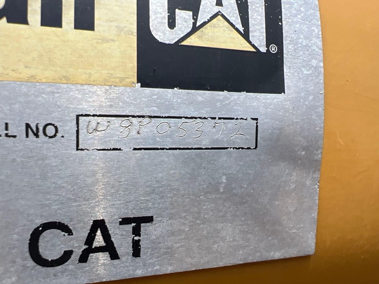 2011-caterpillar-m318d-image-26