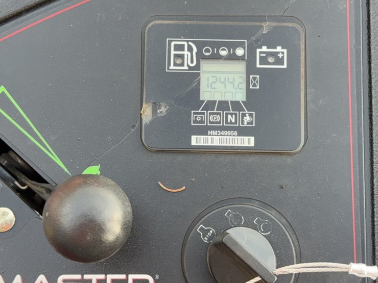 #3079-•-toro-z-master-zero-turn-lawn-mower-image-14
