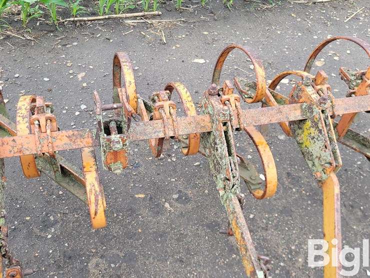 massey-ferguson-12-image-16