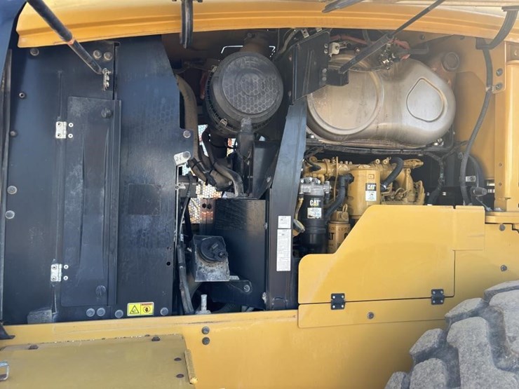 2019-caterpillar-930m-image-53