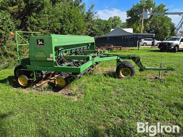 john-deere-750-image-4