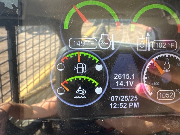 2017-caterpillar-299d2-xhp-image-29