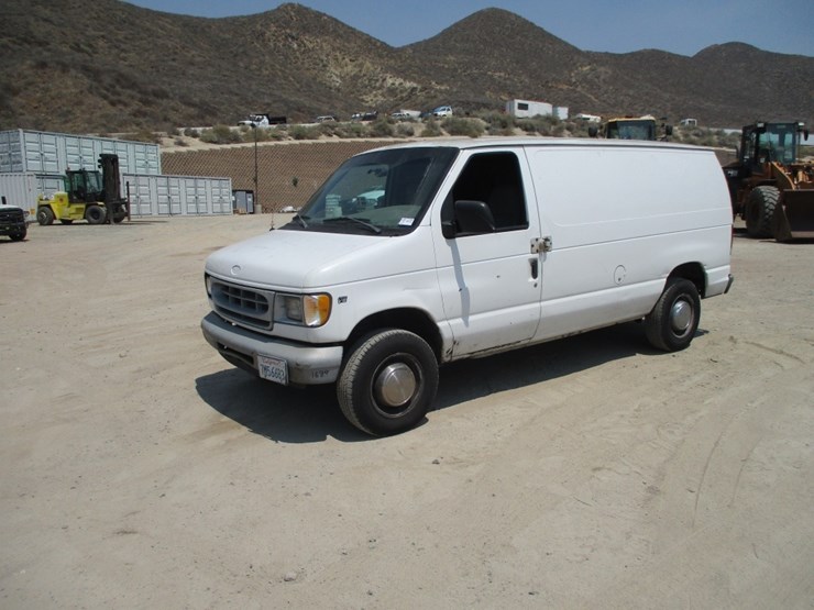 1998-ford-cargo-image-1