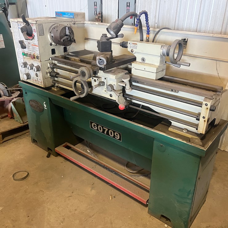 #6 • GRIZZLY 14” X 40” GUNSMITH LATHE