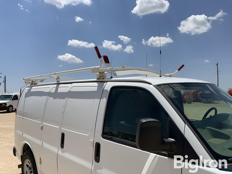 2014-chevrolet-express-1500-image-18