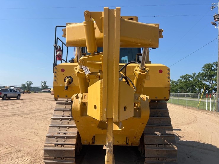 2018-caterpillar-d8t-image-25