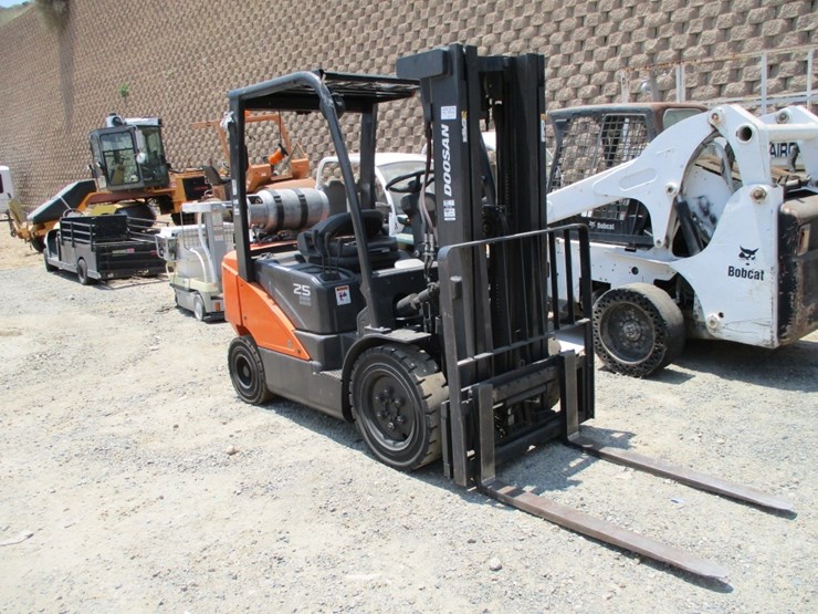 doosan-g25n-7-image-1