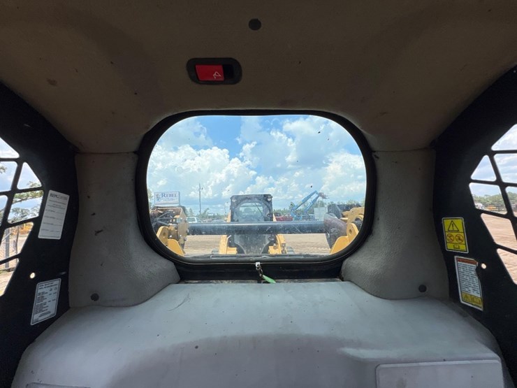 caterpillar-249d-image-34