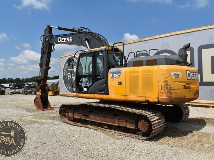 2018-deere-210g-lc-image-12