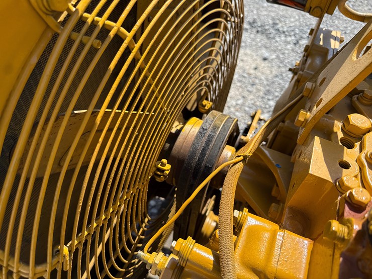 #38-•-inop-caterpillar-4-cyl-power-unit-2b10852-inv#:-30177-image-21