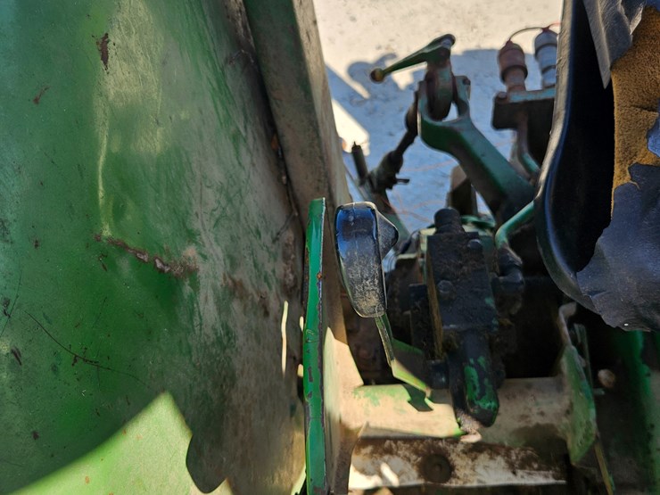 john-deere-2130-image-39