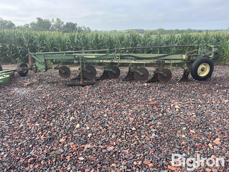 john-deere-5-image-8