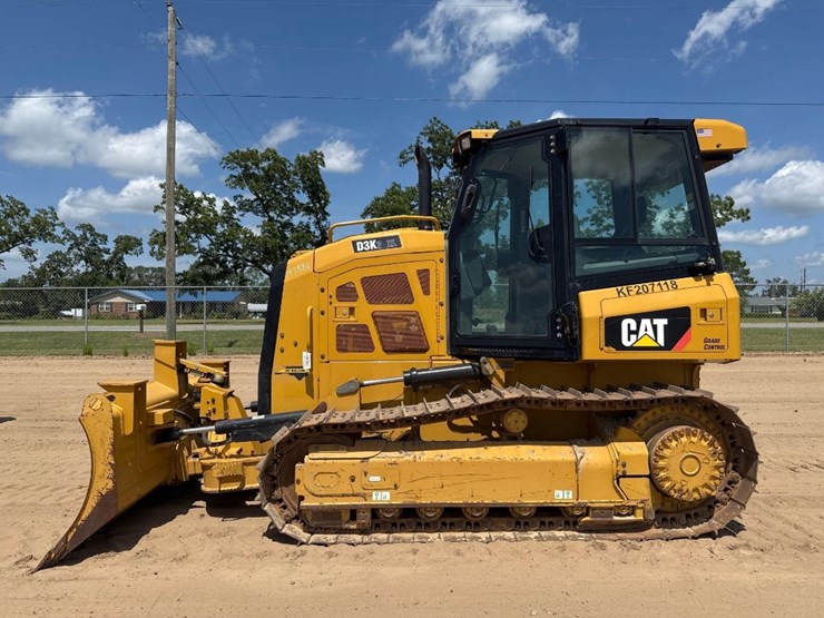 2019-caterpillar-d3k2-xl-image-1