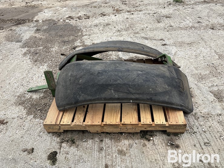 john-deere-mfwd-fenders-image-6