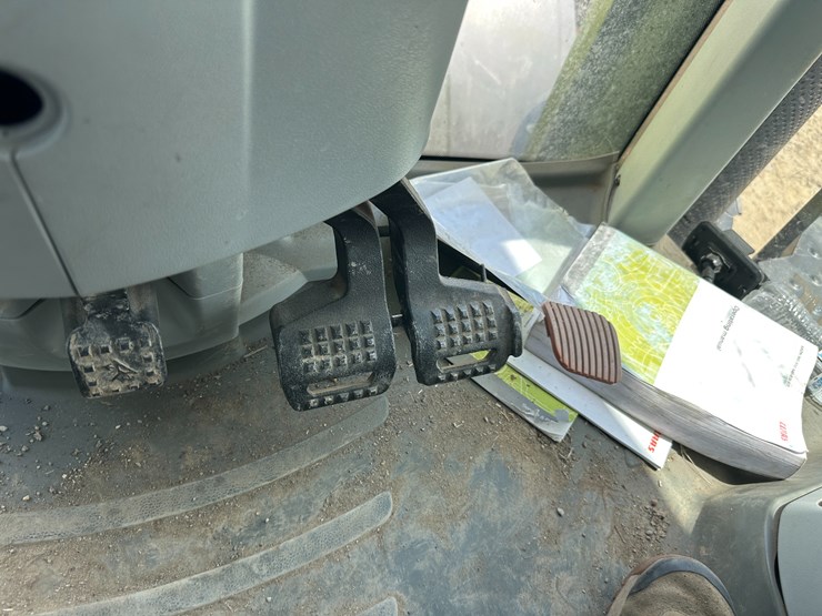 #58-•-2020-claas-920-axion-mfwd-tractor-vpkta4400-inv#:-26400-image-79