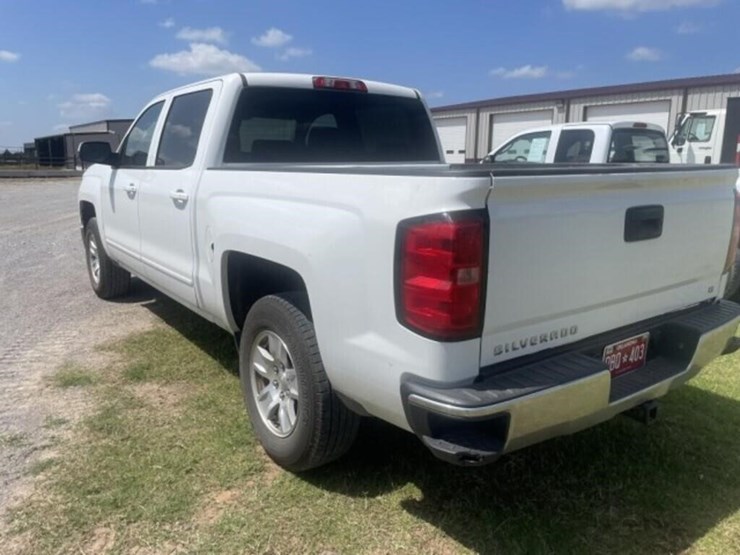 2015-chevrolet-silverado-1500-lt-image-13