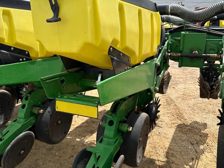 john-deere-1770nt-image-23