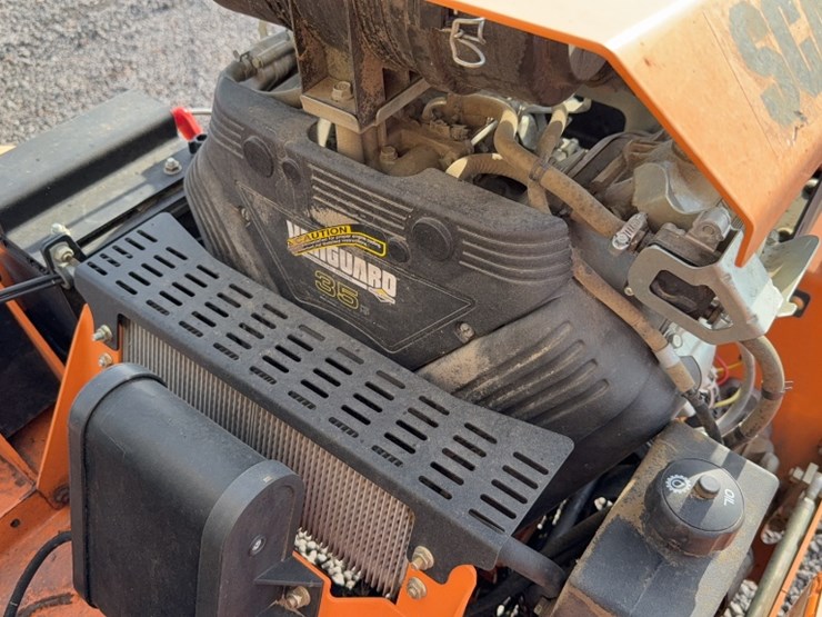 #3089-•-scag-turf-tiger-ii-zero-turn-mower-image-12