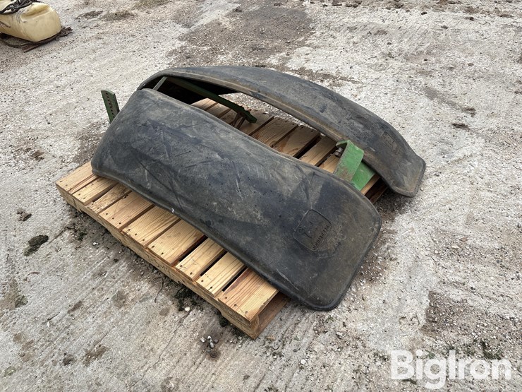john-deere-mfwd-fenders-image-5