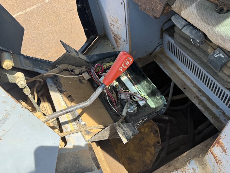 deere-650h-image-26