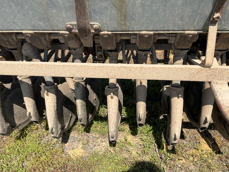 john-deere-10-image-13