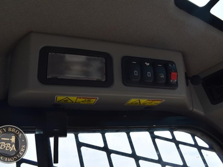 2019-caterpillar-289d-image-48