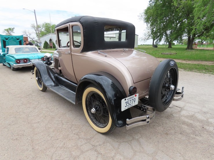 1928-ford-model-a-image-6