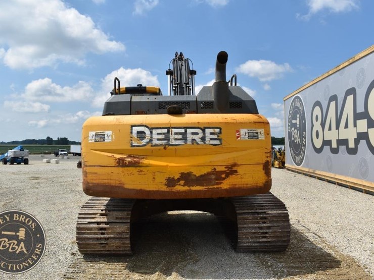 2018-deere-210g-lc-image-17