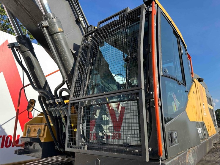 2019-volvo-ec350-excavator-image-15