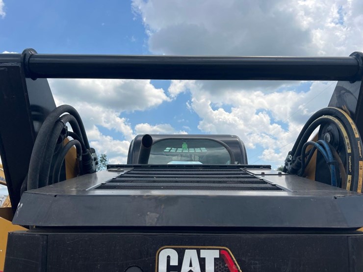 2023-caterpillar-299d3-image-14