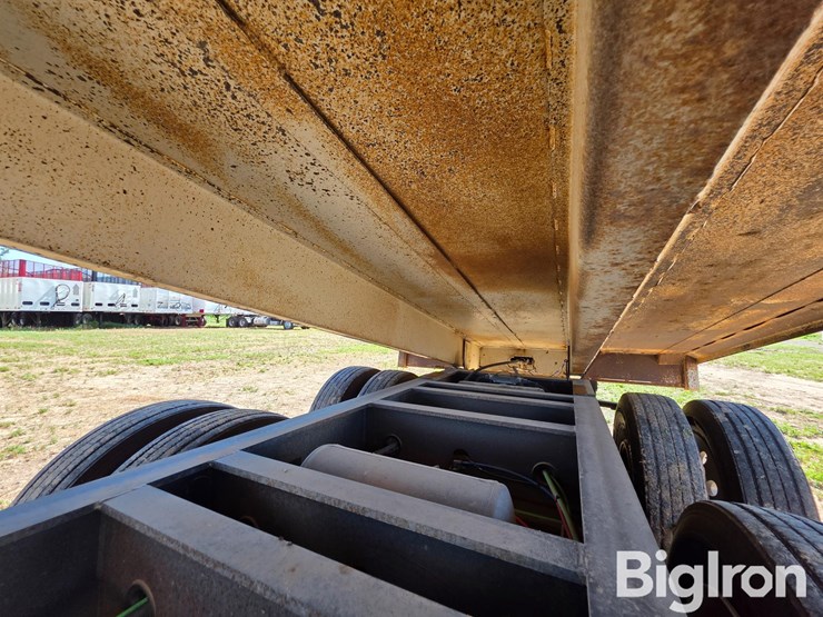 2009-courtney-berg-t/a-end-dump-silage-trailer-image-17