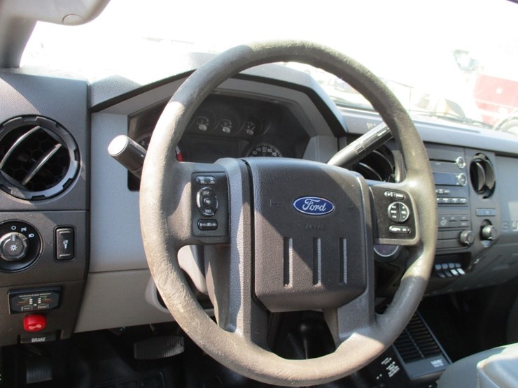 2015-ford-f550-xl-sd-image-10