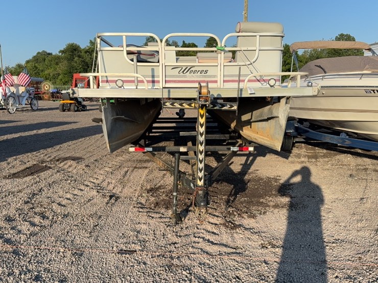#3057-•-1994-weeres-sundeck-240-24'-pontoon-boat-image-2
