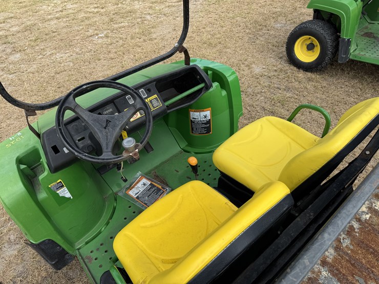 john-deere-gator-image-8