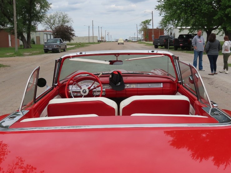 1958-ford-fairlane-500-skyliner-retractable-hardtop-image-35