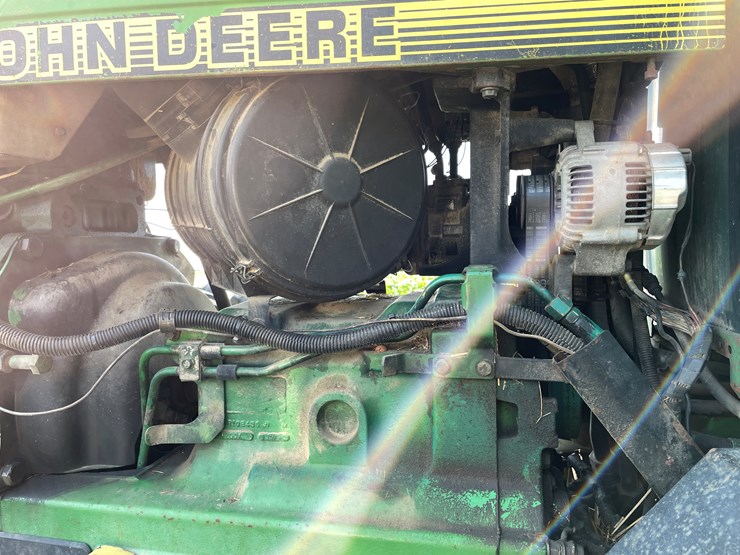 john-deere-8400-image-29