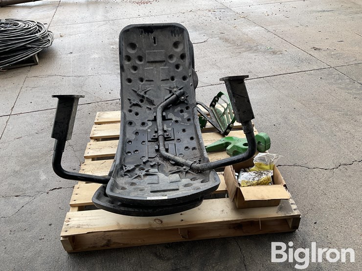 john-deere-front-fenders-image-2